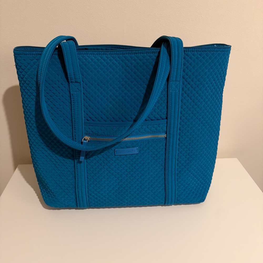 Vera Bradley Tote in Peacock